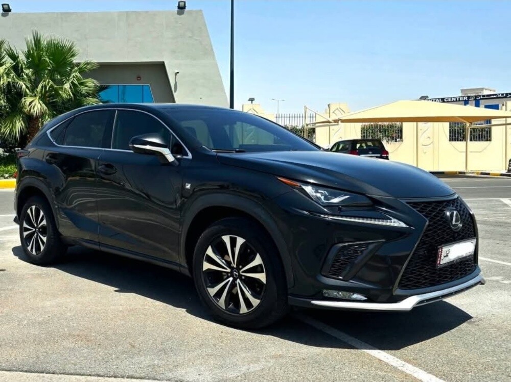 Lexus NX 300 F sport - 1