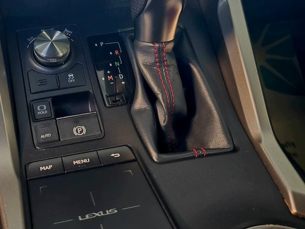 Lexus NX 300 F sport - 6