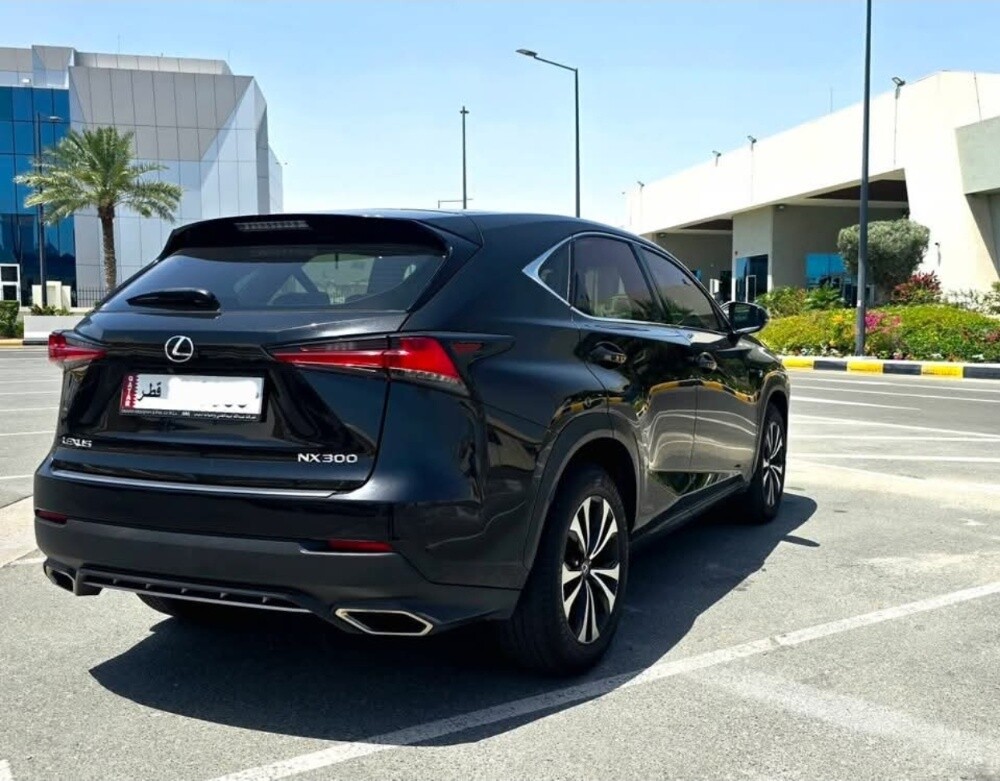 Lexus NX 300 F sport - 4