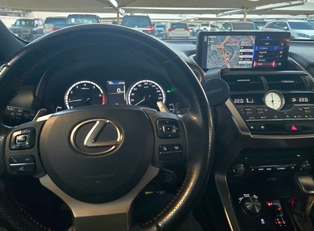 Lexus NX 300 F sport - 5