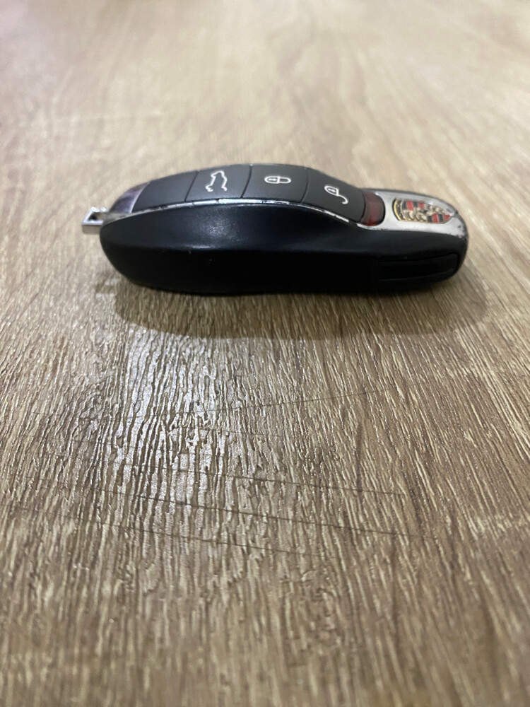 porsche key - 2