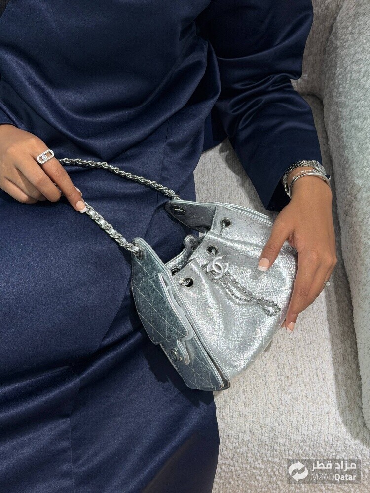 COCO 25 Small Handbag Silvery - 4