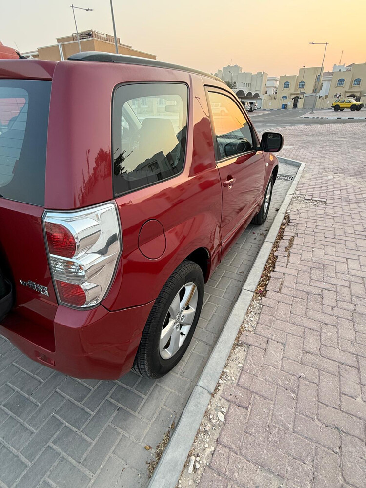 سوزوكي موديل ٢٠١١ باب واحد - 3