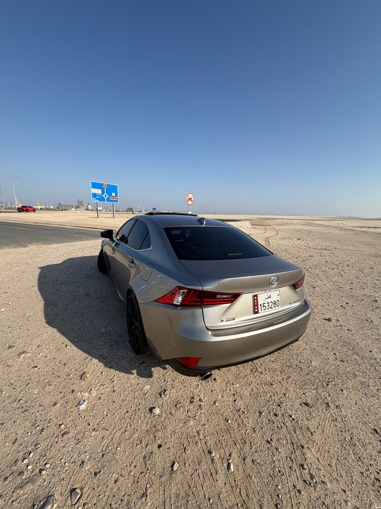 Lexus IS 200t turbo Fsports - 2