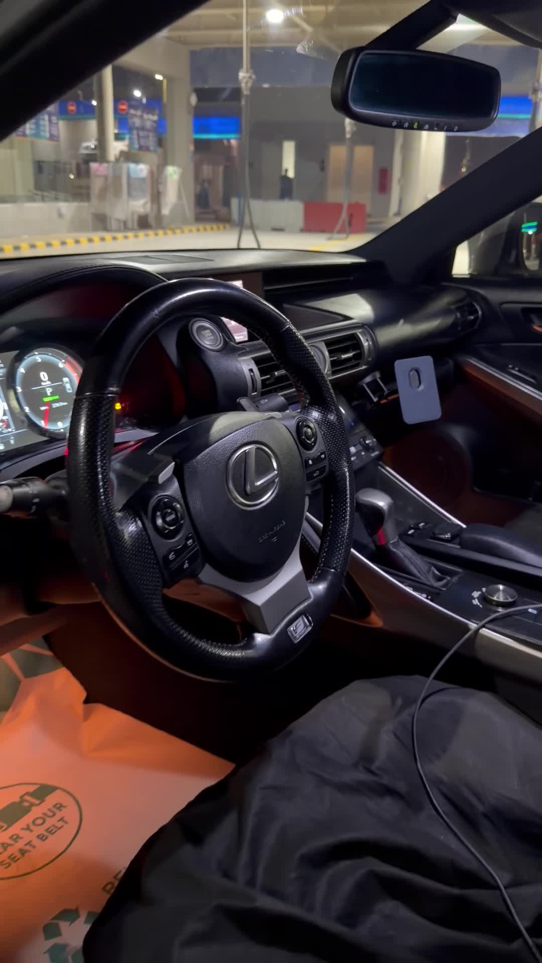 Lexus IS 200t turbo Fsports - 12