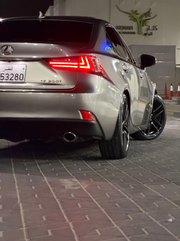 Lexus IS 200t turbo Fsports - 3