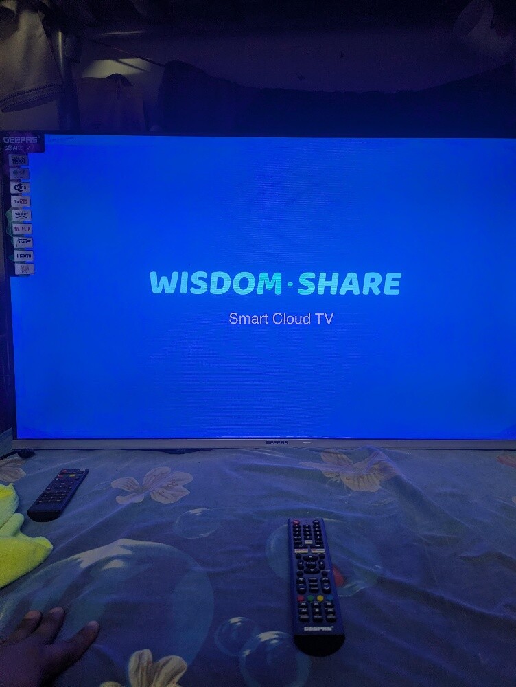 geepas smart tv - 2