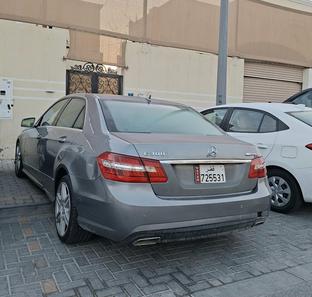 مرسيدس بنز إي٣٠٠ ٢٠١٠ - 3