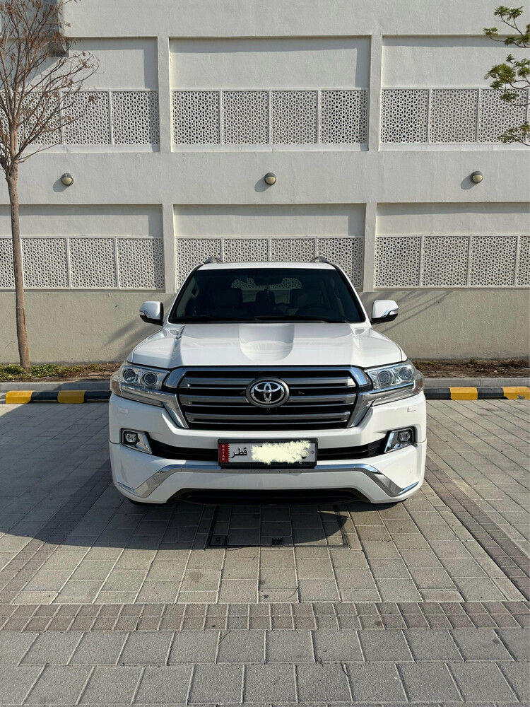 في اكس اس - 8