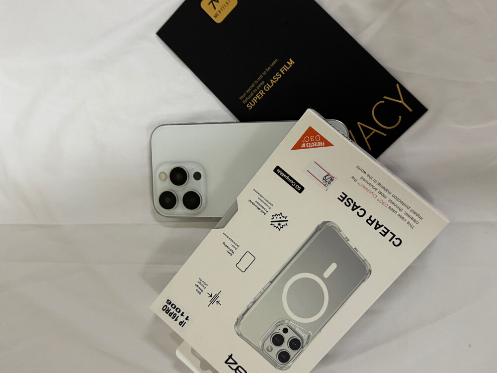 iPhone 16 pro  - 2