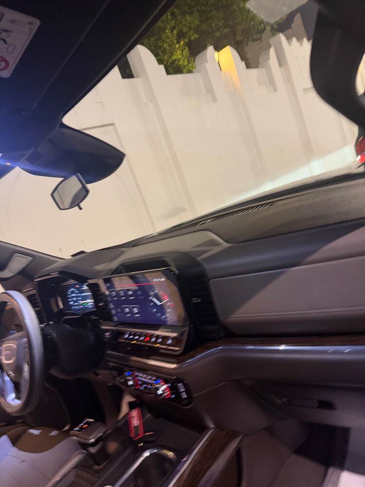 GMC Sierra 1500 elevation - 10