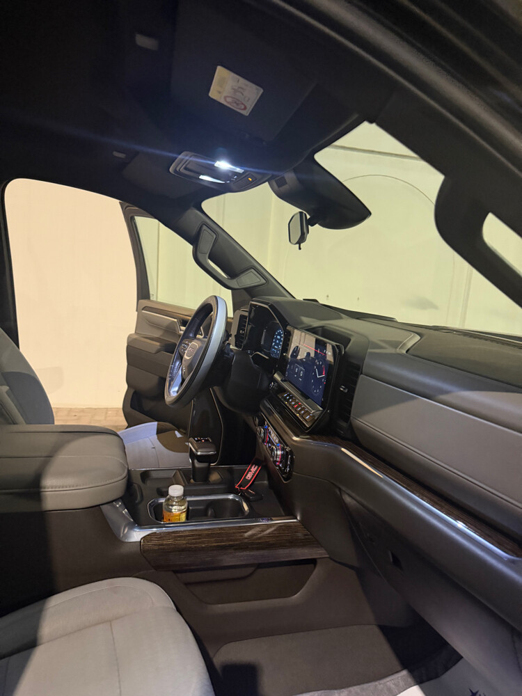 GMC Sierra 1500 elevation - 8