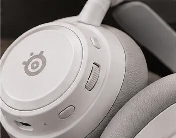 SteelSeries Arctis Nova Pro Wireles - 6