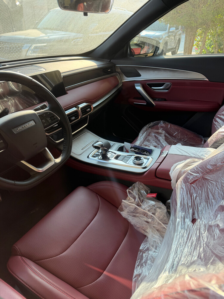 jetour x70 plus luxury  - 4