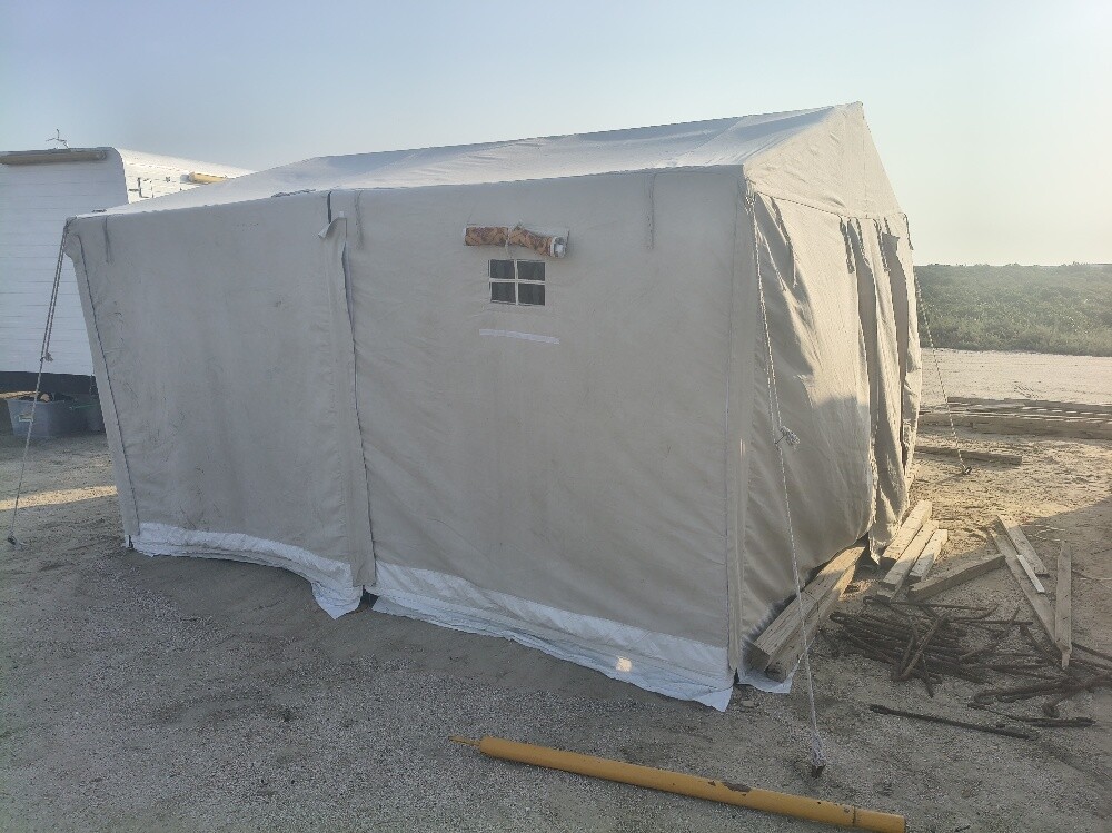 Tent in excellent condition - 2