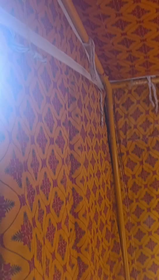 Tent in excellent condition - 4