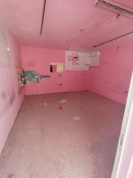 للإيجار استور بالصناعية مع سكن - 2