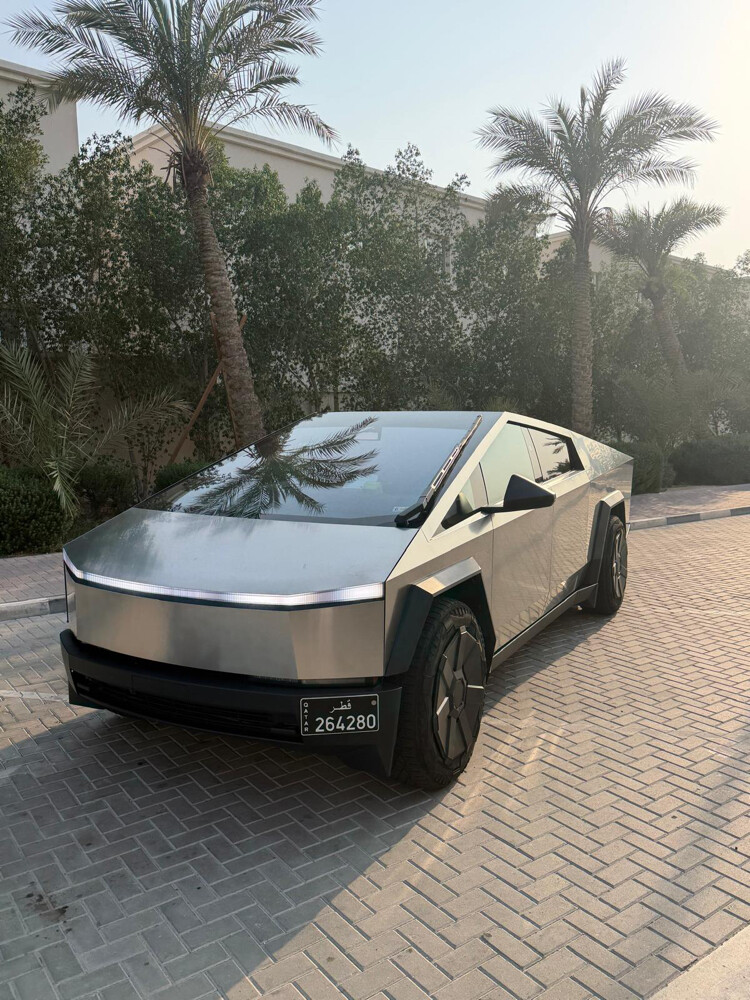 cyber tuck tesla - 2