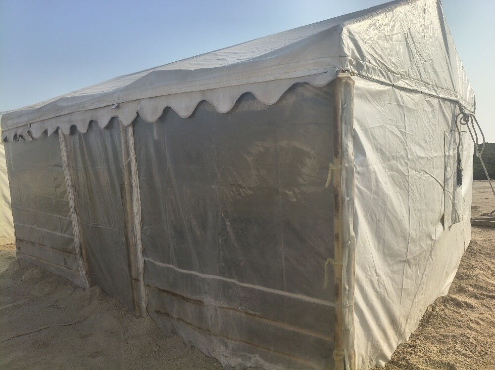 Tent in excellent condition - 1