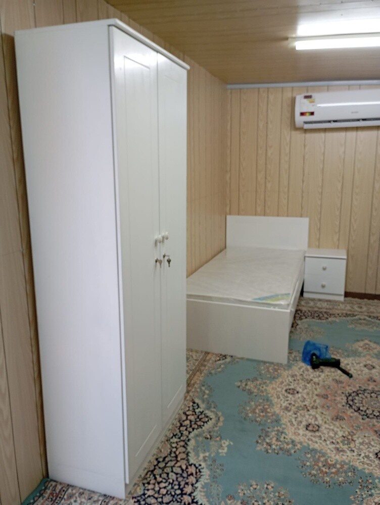 يتوفر سرير بحجم كينج جديد وسرير ب - 5