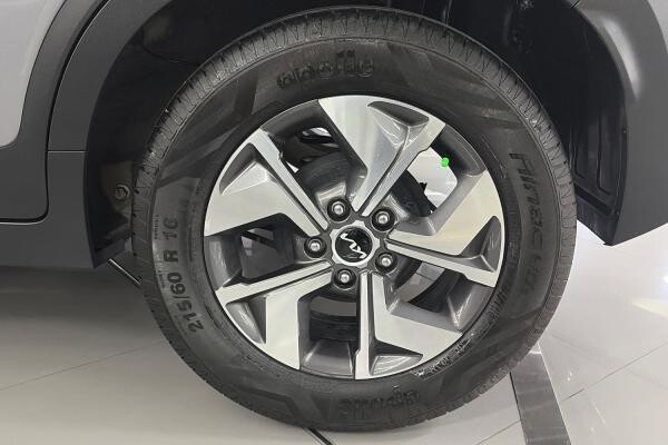 KIA SONET MID OPTION 1.5L 2023 - 5