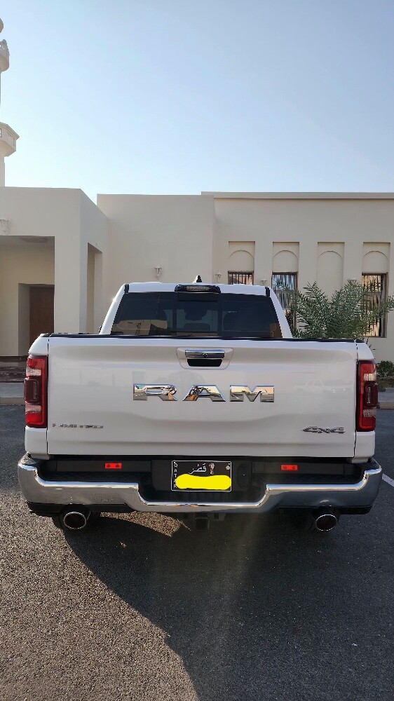 RAM1500 limited 4x4 2022pearl white - 5