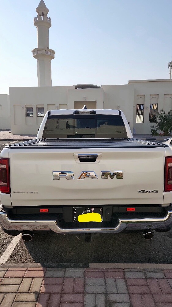 RAM1500 limited 4x4 2022pearl white - 11