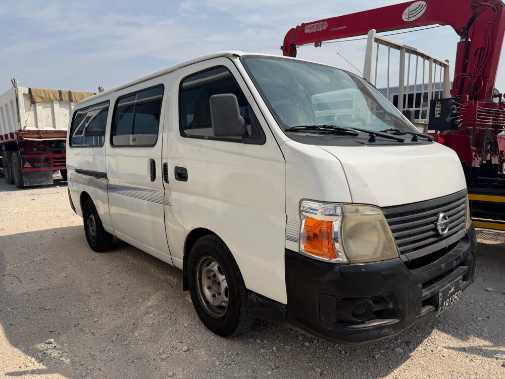 Nissan urvan 2009 - 2