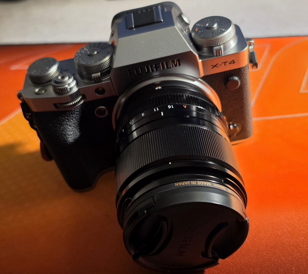 FujiFilm XT4 Body Only - 1