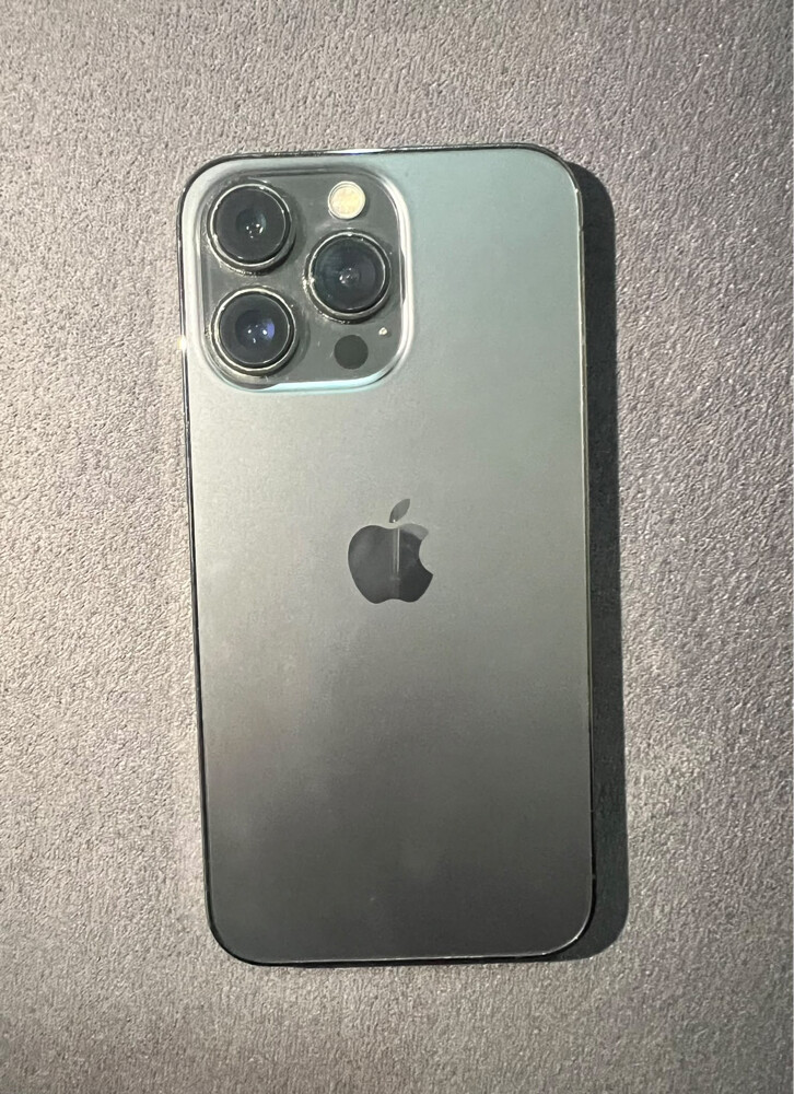 iPhone 13 pro - 1