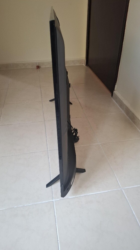Hisesnse Smart TV 50 inch - 2