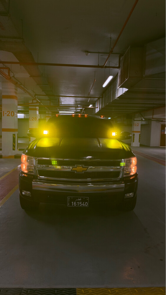 chevrolet silvrado  - 2