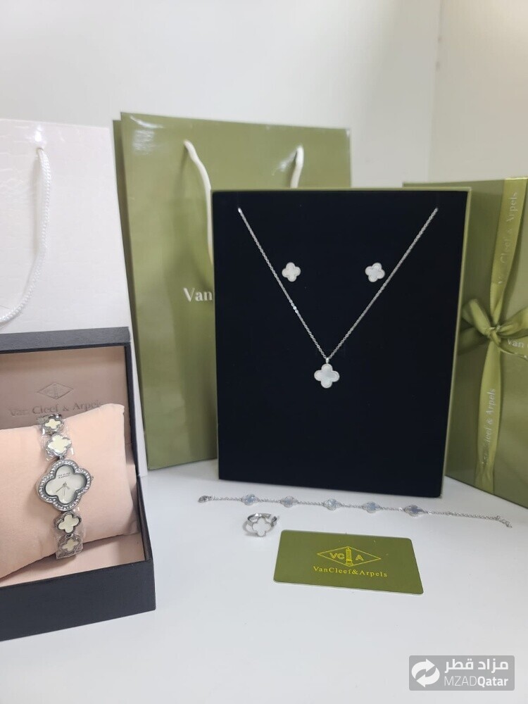 اكسسوارات ماركة - 1