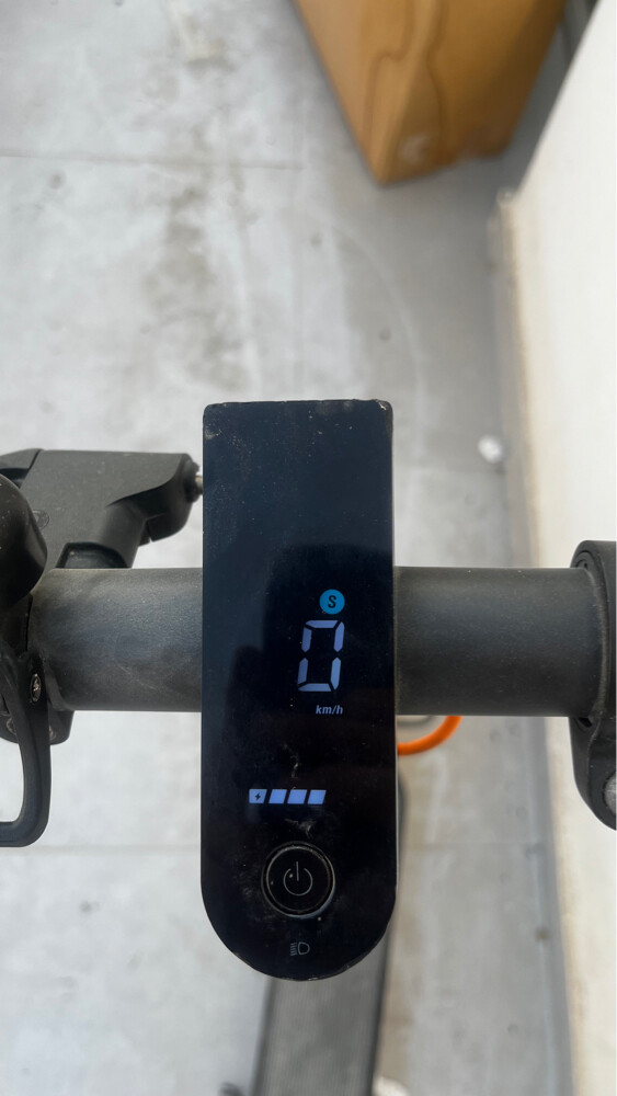 Xiaomi Electronic Scooter - 2