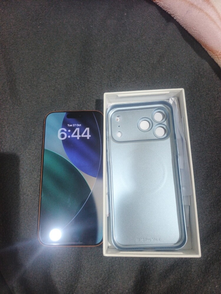 iPhone 17 Oro Max 256 - 8