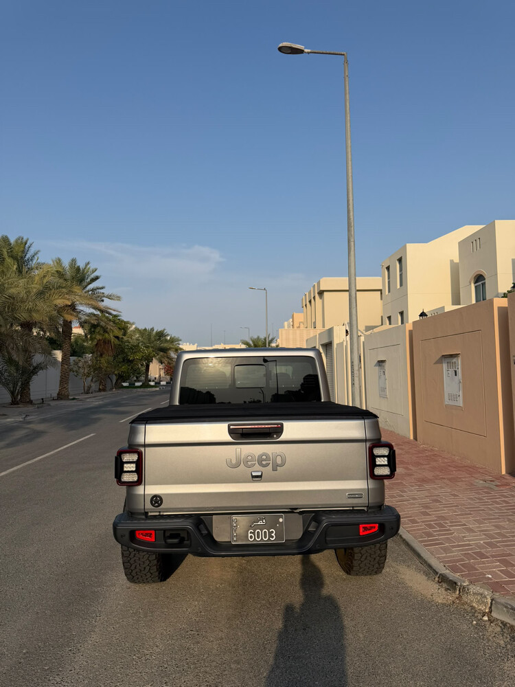جيب جلاديتور اوفرلاند 2020 - 4