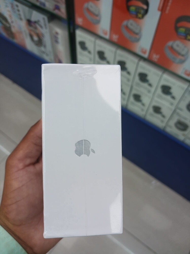 iPhone earbuds - 4