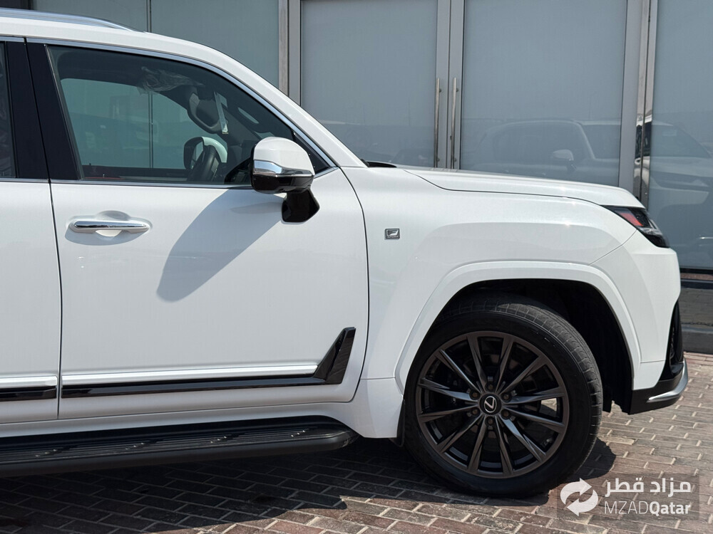لكزس اف سبورت 2023 شبه اصفار - 5