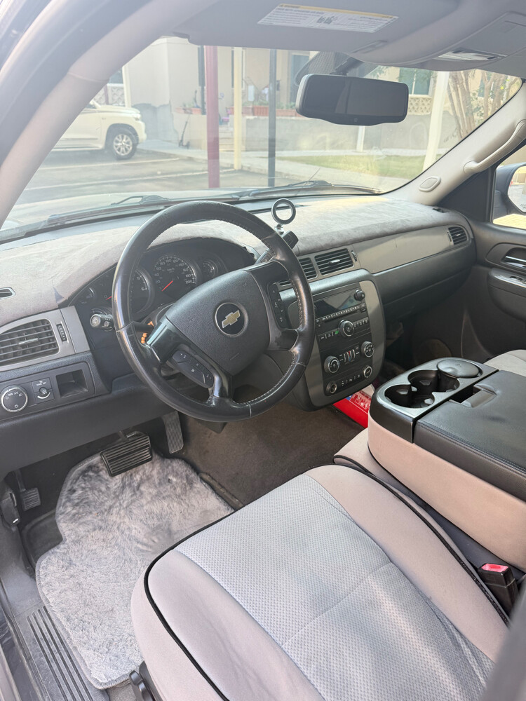 Chevrolet suburban 2010 - 7