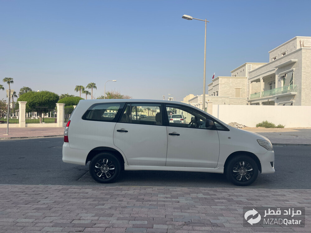 Toyota Innova 13 model - 1