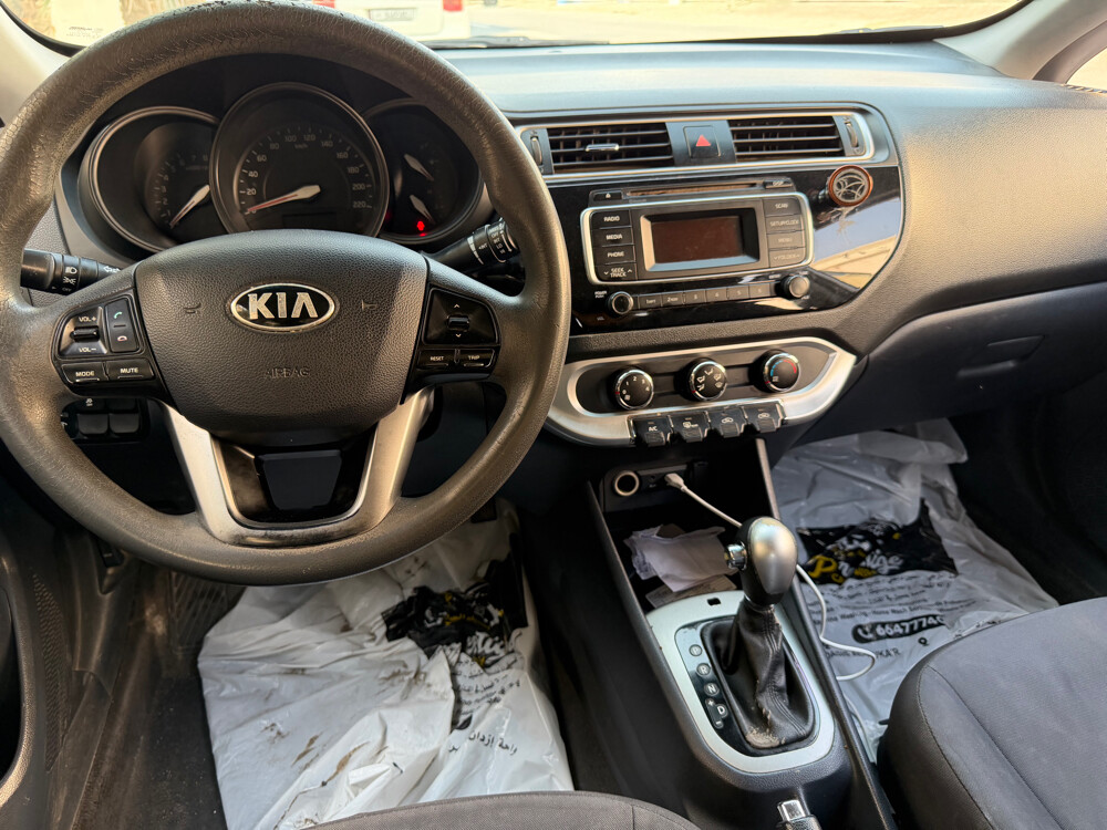 kia Rio - 4