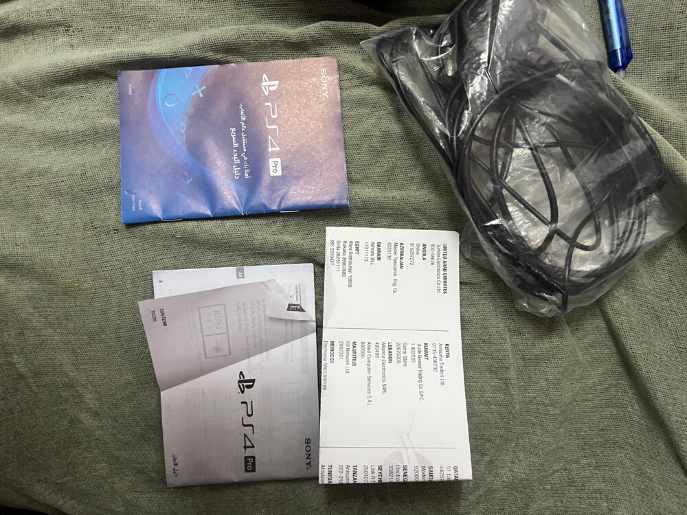 PS4 Pro 1TB Like new condition - 5