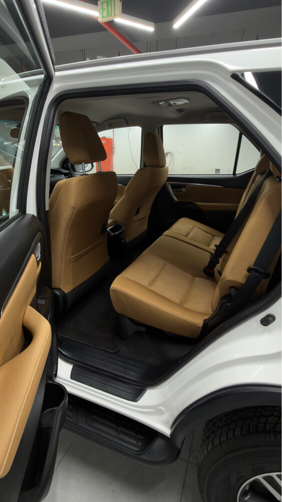 Fortuner 2024 6 cylinder - 6