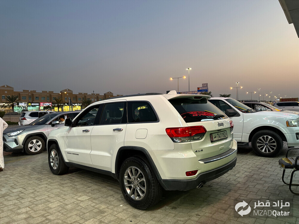 جيب شروكي لمتد ماشي 24الف فقط - 11
