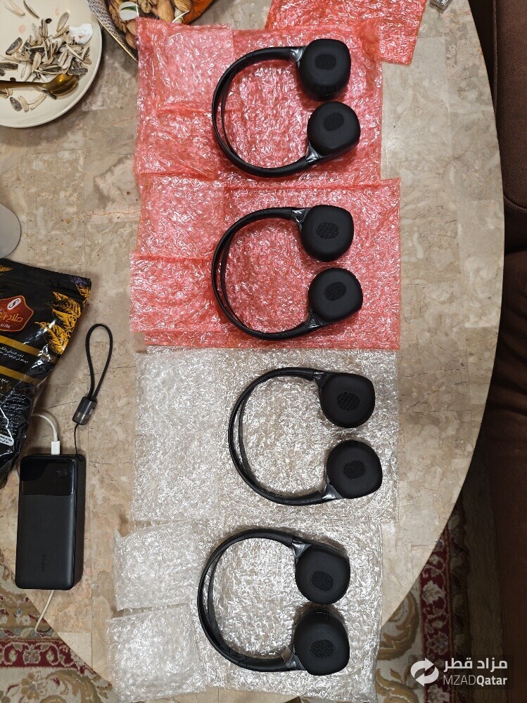 Cadillac Bluetooth speakers and a n - 4