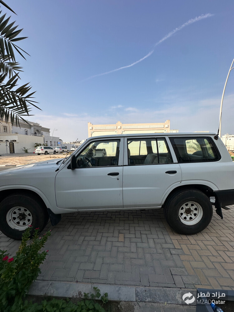 للبيع نيسان - 1
