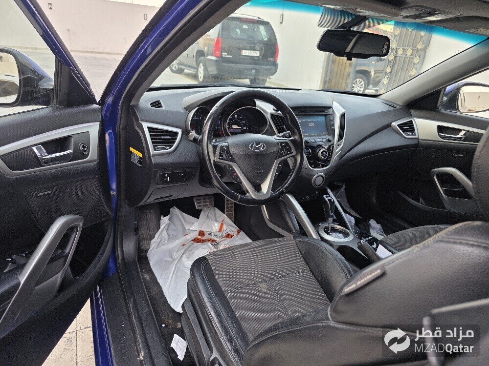 Hyundai veloster full option - 11