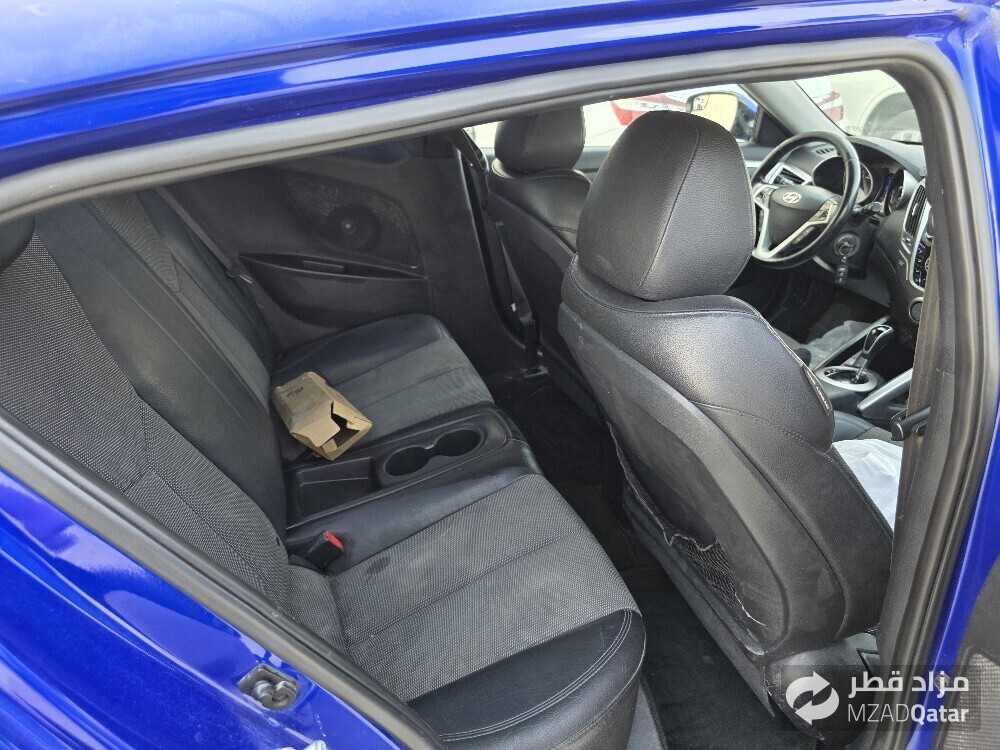 Hyundai veloster full option - 10