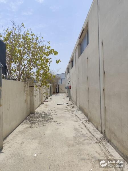 للإيجار استور بالصناعية مع سكن - 8