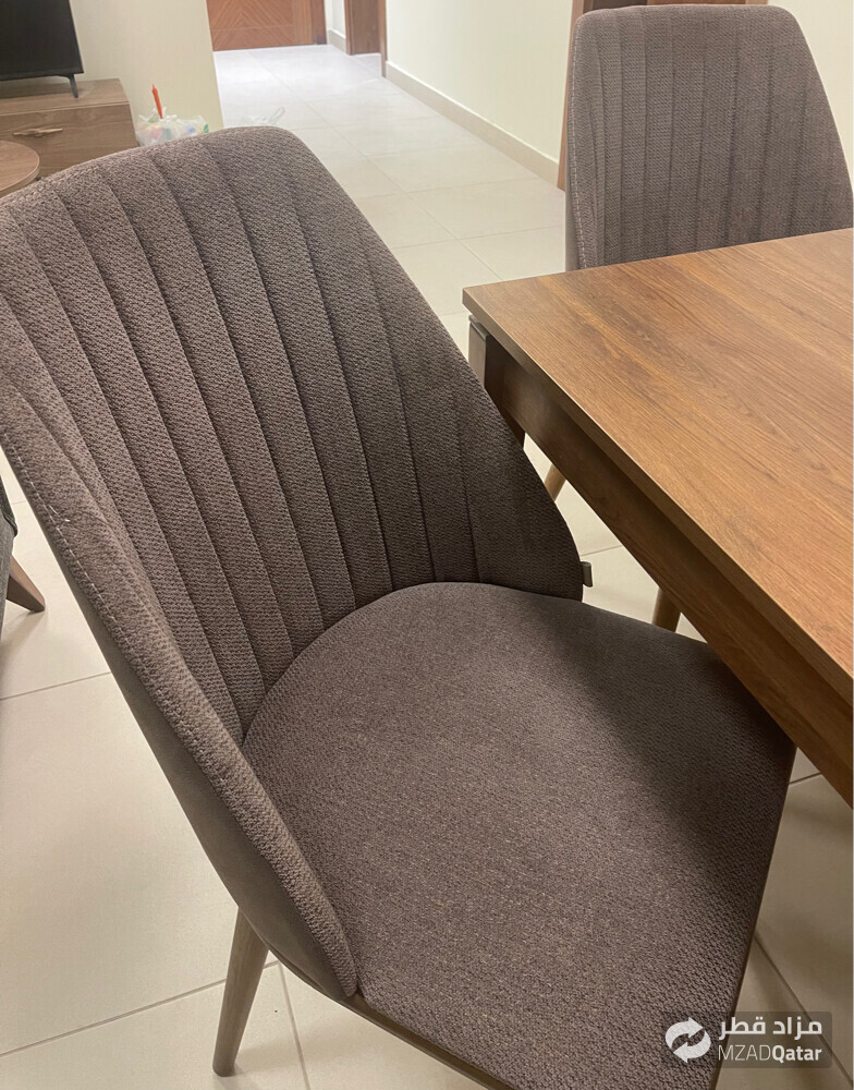 Dining table with 4 chairs - 2